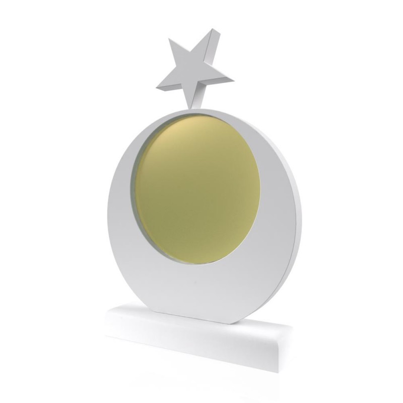 AP 129 جائزة خشبية